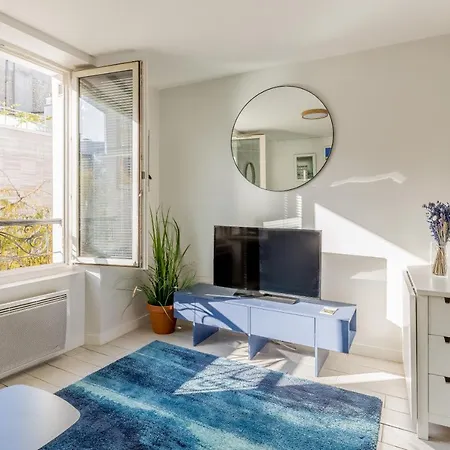 Louvre - Bellan Апарт-отель 4*