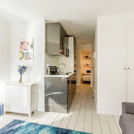 Louvre - Bellan Апарт-отель