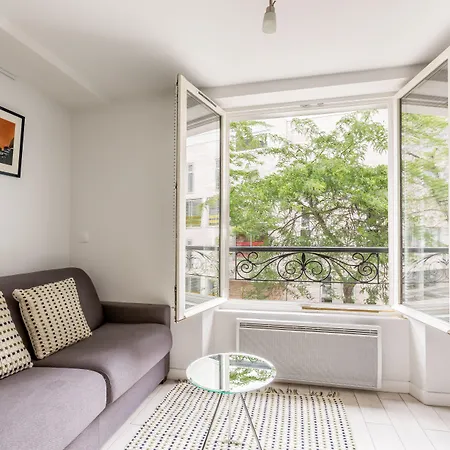 Aparthotel Louvre - Bellan 4*